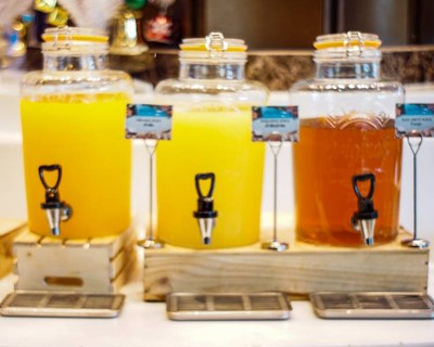 อาหาร หรือ เครื่องดื่ม