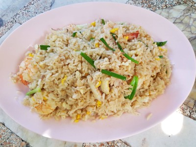 ข้าวผัดปู กุ้ง