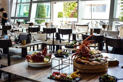 อาหาร หรือ เครื่องดื่ม