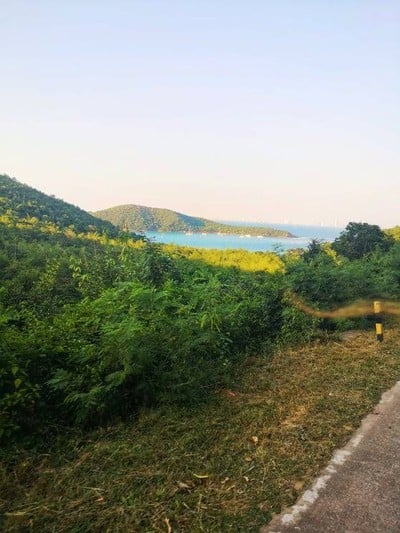 หาดทรายแก้ว : ทะเลสวยสัตหีบวันเดียวก็เที่ยวได้