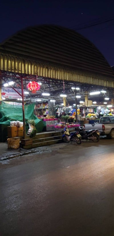 บรรยากาศ ตลาดพาเจริญ เทศบาลนครแม่สอด