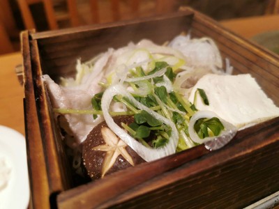 อาหาร หรือ เครื่องดื่ม