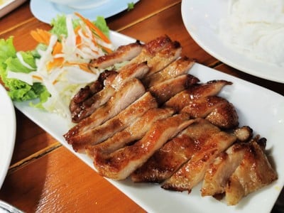 คอหมูย่าง