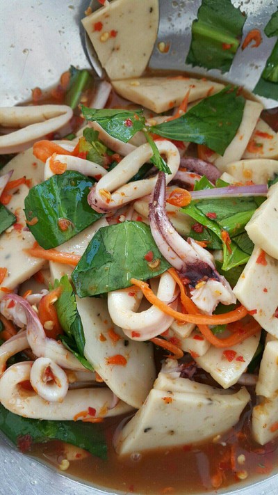 ยำหมูยอ+ปลาหมึก