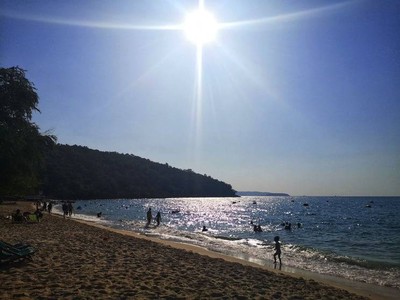 หาดทรายแก้ว : ทะเลสวยสัตหีบวันเดียวก็เที่ยวได้