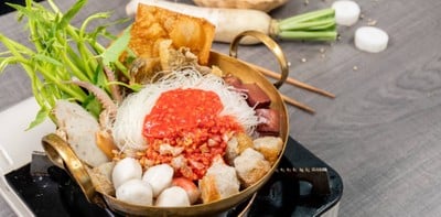 วุ้นเส้นเย็นตาโฟต้มยำหม้อไฟ