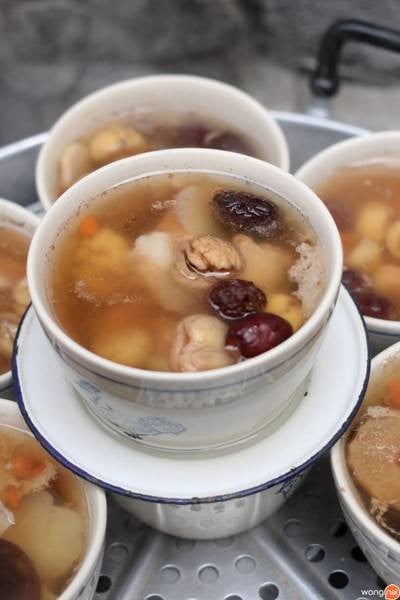 พ่อครัวเถื่อนยอดนักตุ๋น 91แยก1