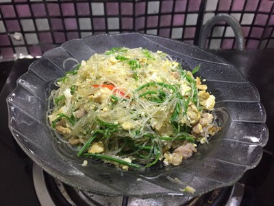 วิธีทำ วุ้นเส้นผัดชะอม วิธีทำ วุ้นเส้นผัดชะอม
