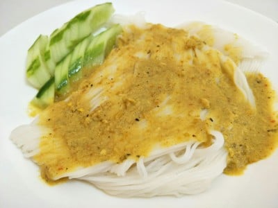 ขนมจีนน้ำแกงเผ็ด