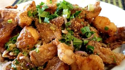 ยำปลานิลทอดกรอบ