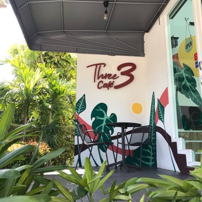 Three Cafe