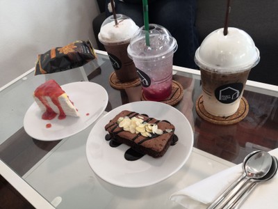 อาหาร หรือ เครื่องดื่ม