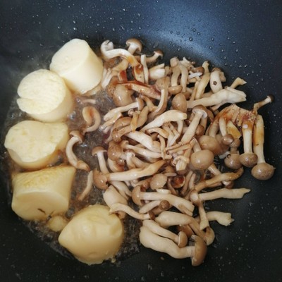 วิธีทำ ผัดเห็ดออรินจิกับเต้าหู้ไข่ วิธีทำ ผัดเห็ดออรินจิกับเต้าหู้ไข่
