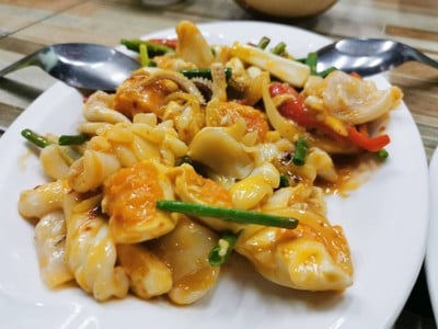 อาหาร หรือ เครื่องดื่ม