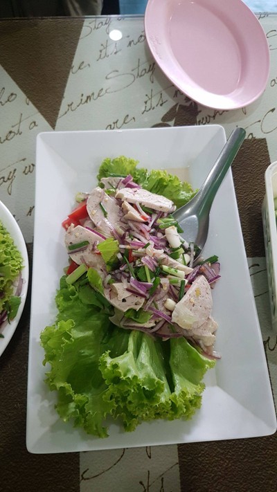 ยำหมูยอ