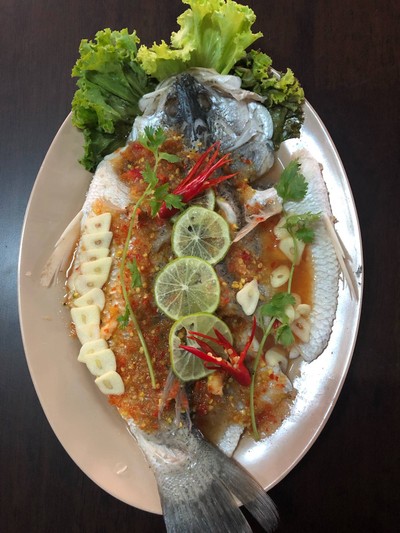 ปลากะพงนึ่งมะนาว