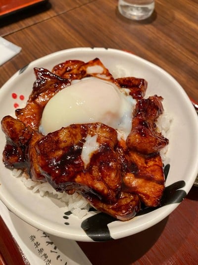 Doraibuin Ito Butadon New Chitose Airport