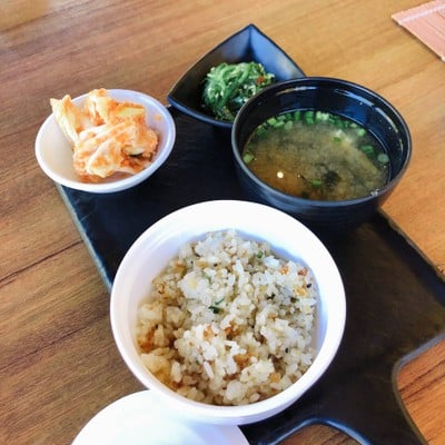 ชุดข้าวกับชาบู