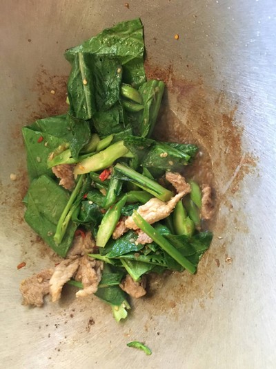 วิธีทำ คะน้าหมูน้ำมันหอย