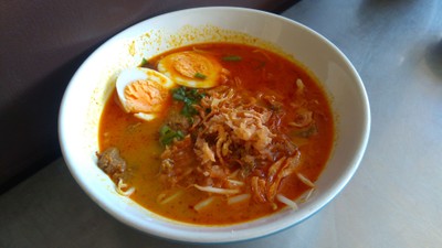 ก๋วยเตี๋ยวแกงเนื้อ