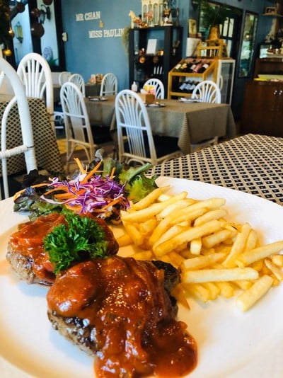 เมนูของร้าน Mr. Chan & Miss Pauline Pizzeria Restaurant