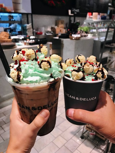 Popcorn Noel Mocha