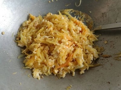 วิธีทำ มะละกอผัดไข่ วิธีทำ มะละกอผัดไข่