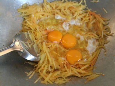 วิธีทำ มะละกอผัดไข่ วิธีทำ มะละกอผัดไข่