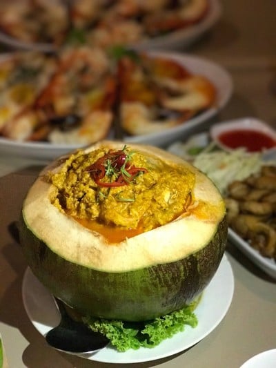 บ้านเหนือน้ำ