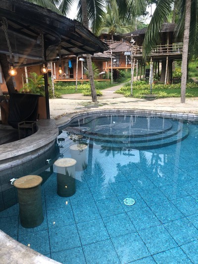 สระว่ายน้ำ/ชายหาด