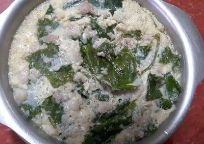 ไข่ตุ๋นใบกระเพรา