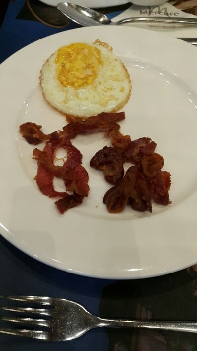 เบคอน