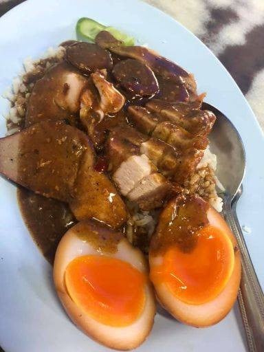 ข้าวหมูแดงนายฮุย (ข้าวหมูแดง นายฮุย (นาครสนุก)) ซอยพิชิต วังบูรพา ข้าวหมูแดงนายฮุย (ข้าวหมูแดง นายฮุย (นาครสนุก)) ซอยพิชิต วังบูรพา