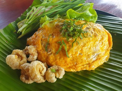 ผัดไทแคปหมู