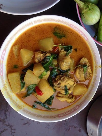 แกงไก่ใส่ฟัก