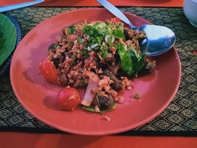 อาหาร หรือ เครื่องดื่ม