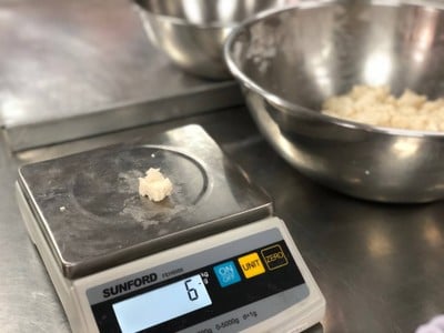 วิธีทำ ขนมกลีบลำดวน วิธีทำ ขนมกลีบลำดวน