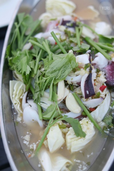 ปลาหมึกนึ่งมะนาว