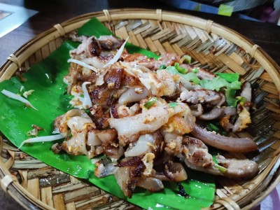 ก๋วยเตี๋ยวคั่วไก่