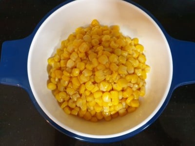 ข้าวโพดคลุกเนย