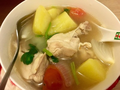 ซุปไก่ร้อนๆกินแล้วติดใจจ้า ซุปไก่ร้อนๆกินแล้วติดใจจ้า
