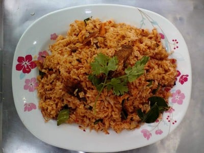 ข้าวผัดต้มยำปลาสลิด