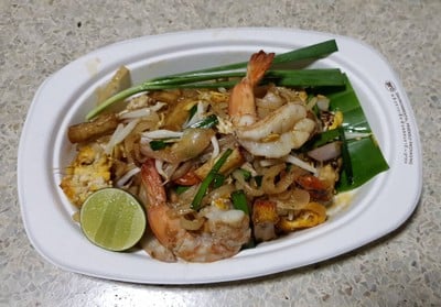 ผัดไทยกุ้งสด