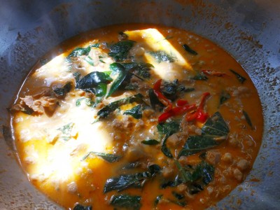 วิธีทำ แกงคั่วทูน่าใบชะพลู