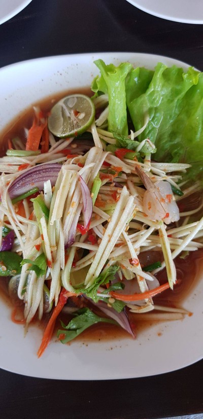 ยำมะม่วงกุ้งสด