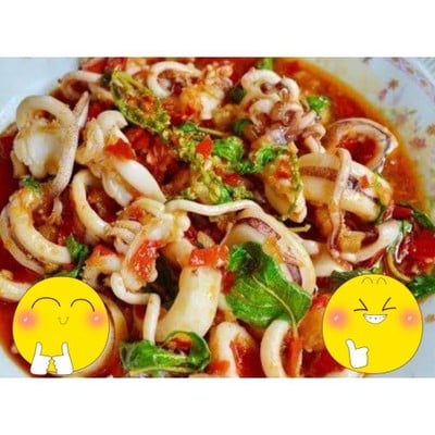 ผัดเผ็ดปลาหมึก