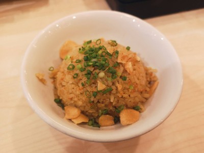 ข้าวกระเทียม