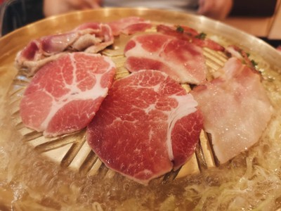 ชุดล่าไข่ลัคกี้บาร์บีกอนหมู