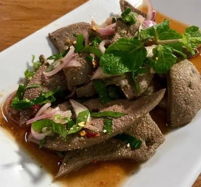 เมนูของร้าน อิ่มใจเสือร้อง ถนนทุ่งมังกร