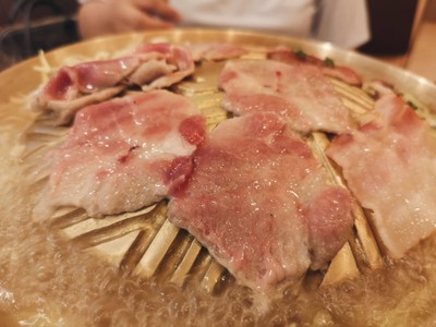 ชุดล่าไข่ลัคกี้บาร์บีกอนหมู